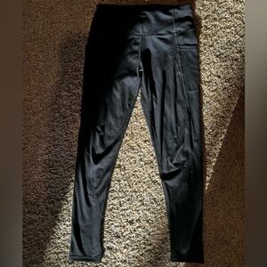 Black leggings with side pockets